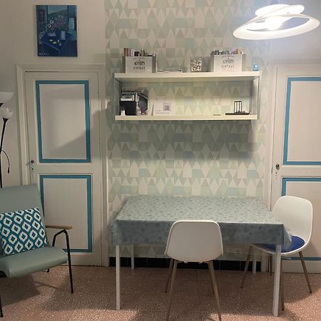 Welcome In The Cozy Blue Nest Pedestrian Menton Luaran gambar