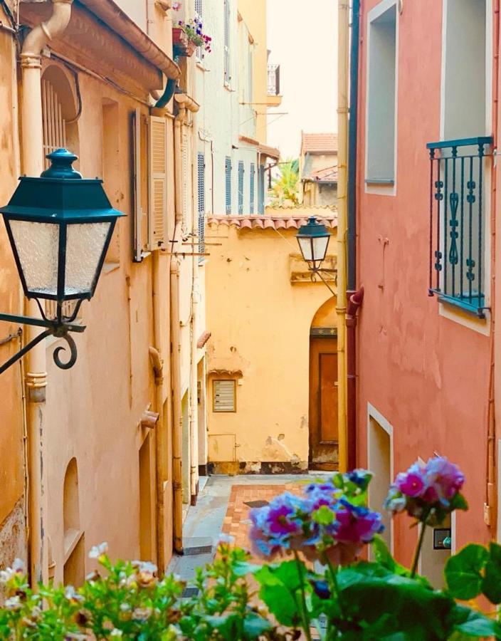 Welcome In The Cozy Blue Nest Pedestrian Menton Luaran gambar
